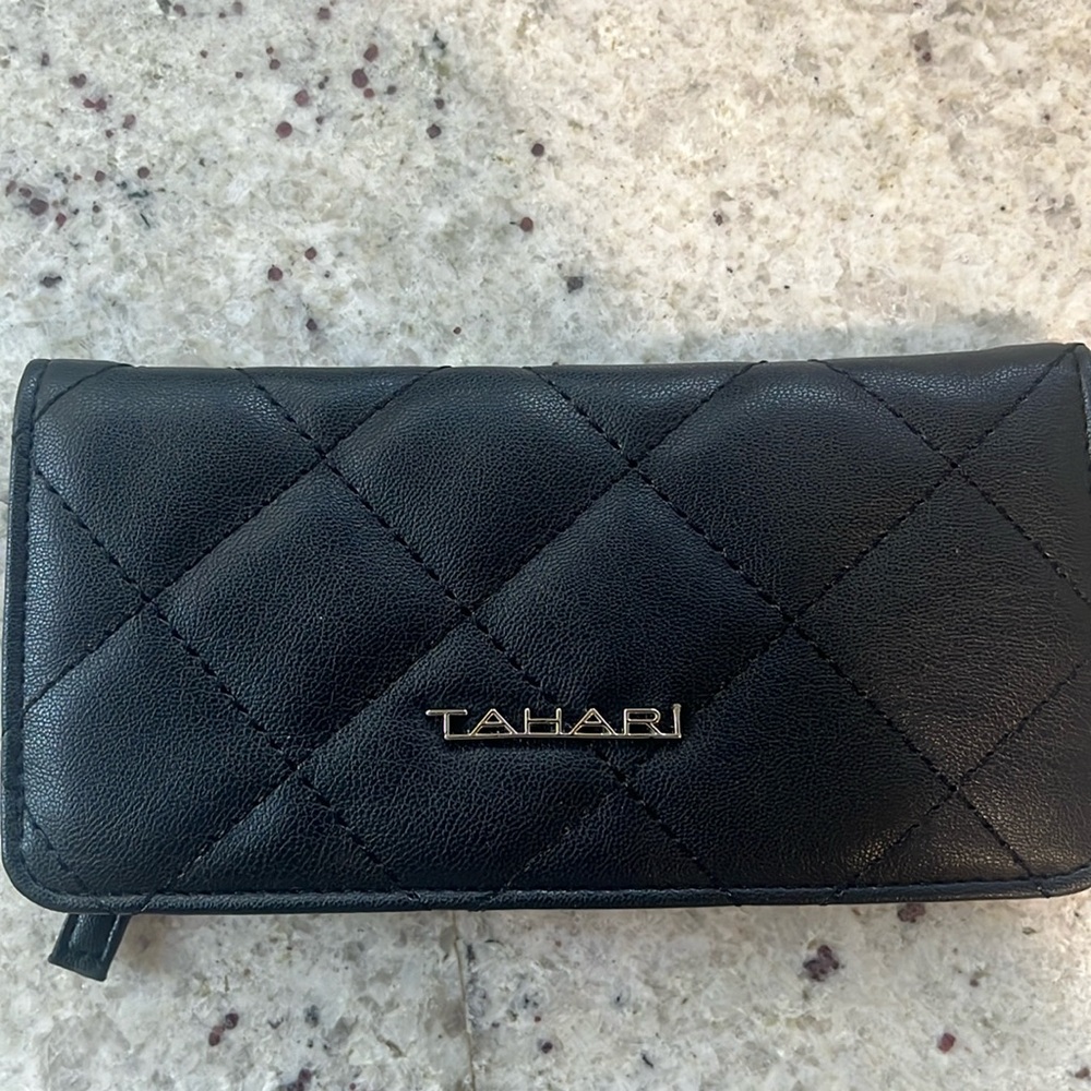 Tahari Black Ladies Wallet